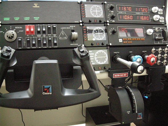 Saitek Pro Flight Instrument Panelの使用及び設置例 – Saitek