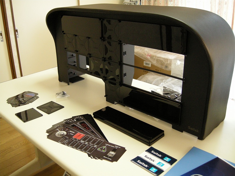 Saitek Pro Flight Simulator Cockpit Shellの組み立て。 – Saitek